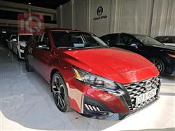 نيسان ألتيما